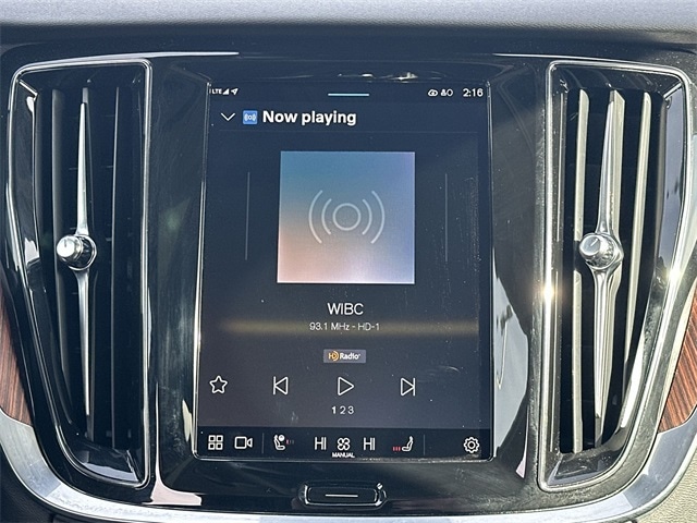 Thumbnail: 2025 Volvo V60 - 11