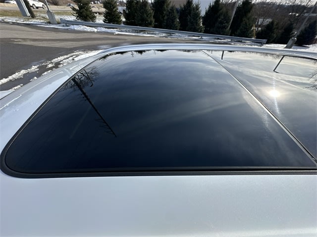 Thumbnail: 2025 Volvo V60 - 14