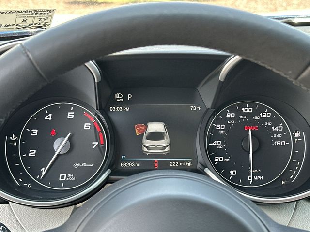 Thumbnail: 2021 Alfa Romeo Giulia - 17