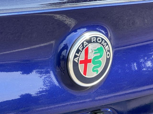Thumbnail: 2021 Alfa Romeo Giulia - 7