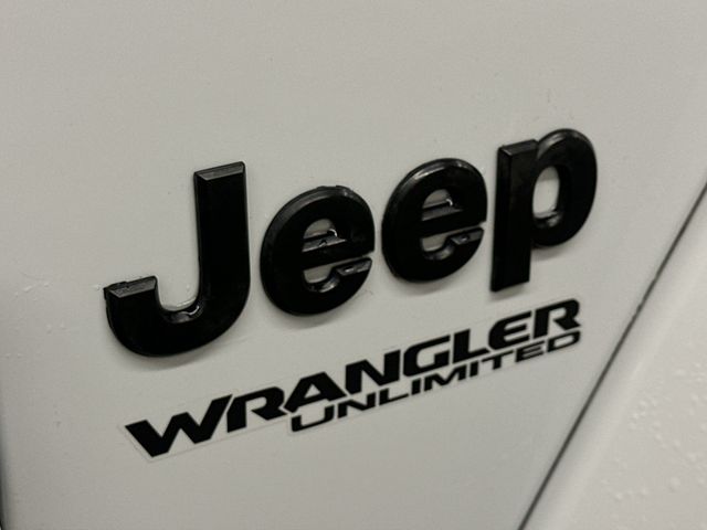 Thumbnail: 2022 Jeep Wrangler - 7