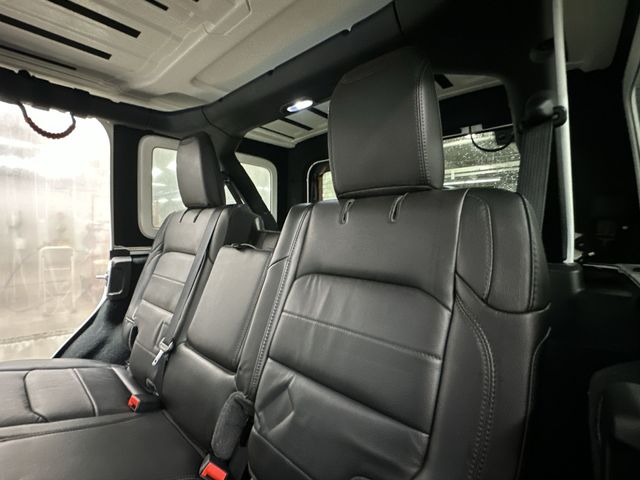 Thumbnail: 2022 Jeep Wrangler - 10