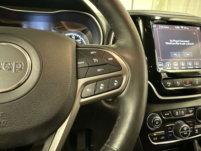 Thumbnail: 2019 Jeep Cherokee - 19