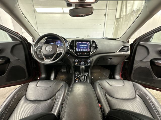 Thumbnail: 2019 Jeep Cherokee - 10