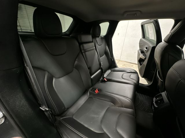 Thumbnail: 2019 Jeep Cherokee - 27