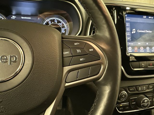 Thumbnail: 2019 Jeep Cherokee - 20