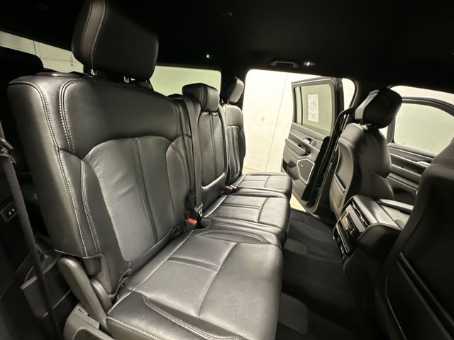 Thumbnail: 2024 Jeep Wagoneer - 28