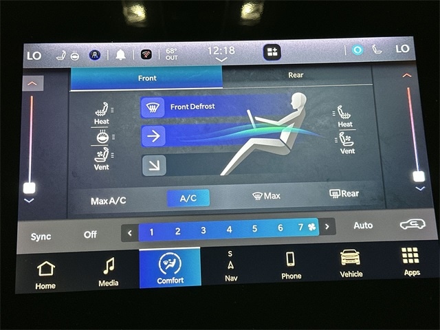 Thumbnail: 2022 Jeep Wagoneer - 23