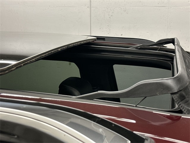 Thumbnail: 2022 Jeep Wagoneer - 7