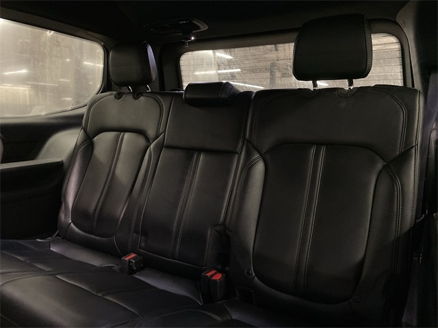 2022 Jeep Wagoneer Series III 23