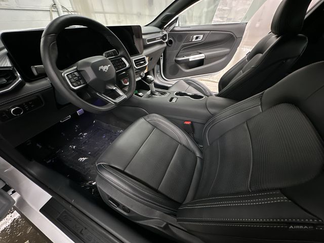 Thumbnail: 2026 Ford Mustang - 10