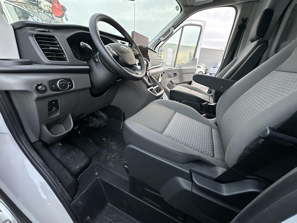 Thumbnail: 2025 Ford Transit Series - 11