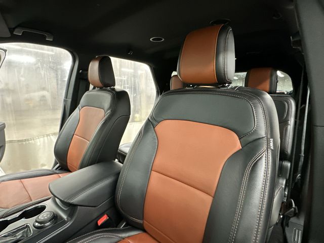 Thumbnail: 2019 Ford Explorer - 9