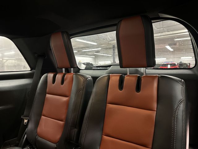 Thumbnail: 2019 Ford Explorer - 25
