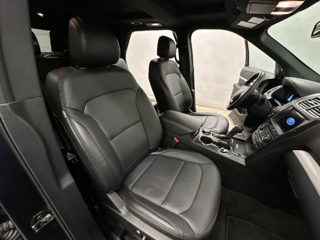 Thumbnail: 2017 Ford Explorer - 29