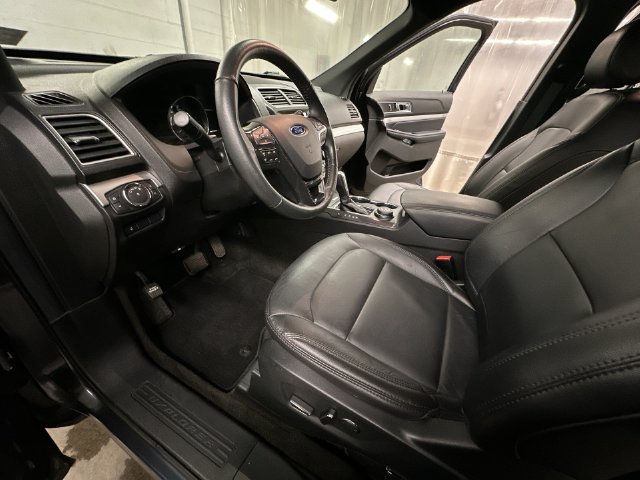 Thumbnail: 2017 Ford Explorer - 11