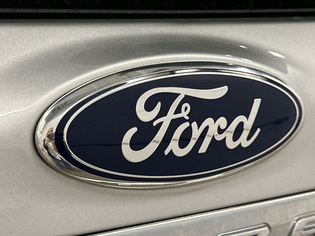 Thumbnail: 2015 Ford Explorer - 7