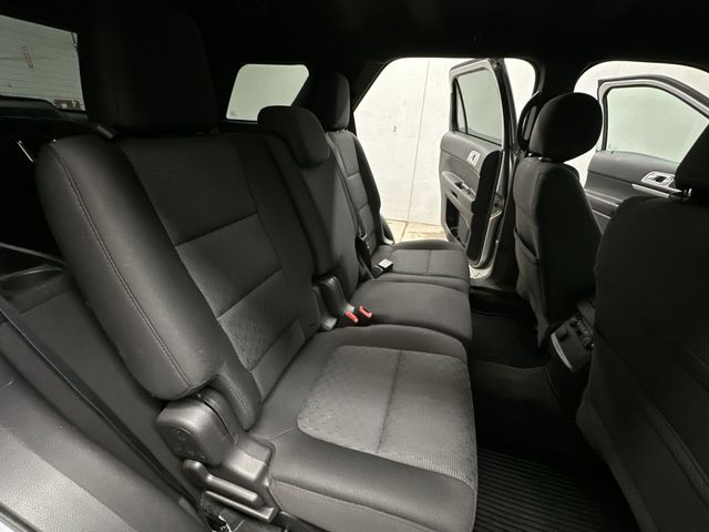 Thumbnail: 2015 Ford Explorer - 27