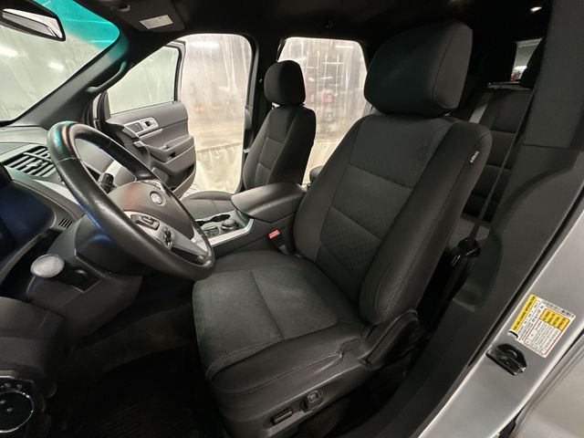 Thumbnail: 2015 Ford Explorer - 12