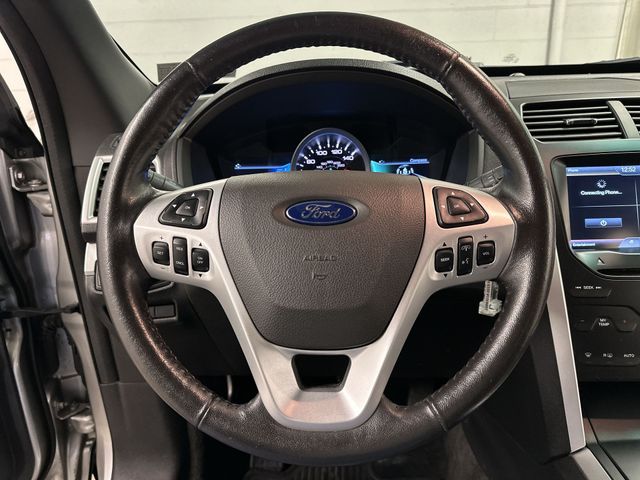 Thumbnail: 2015 Ford Explorer - 2