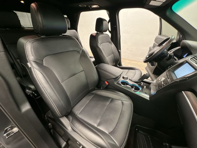Thumbnail: 2016 Ford Explorer - 29