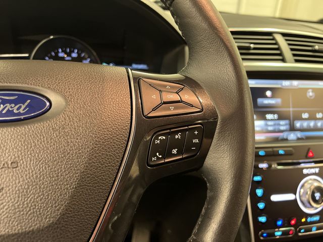 Thumbnail: 2016 Ford Explorer - 19