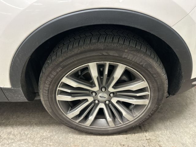 Thumbnail: 2019 Ford Explorer - 7