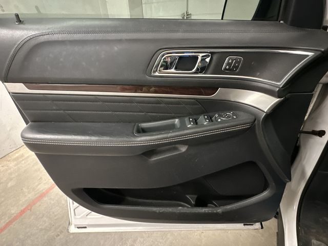 Thumbnail: 2019 Ford Explorer - 21