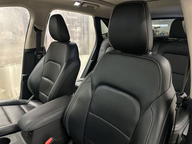 Thumbnail: 2020 Ford Escape - 9