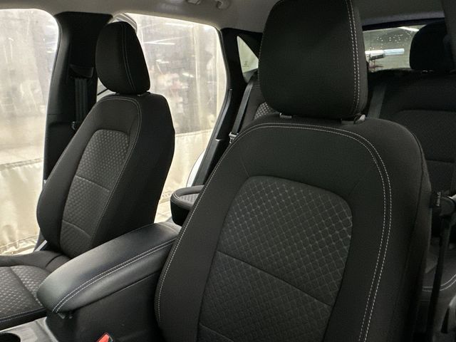 Thumbnail: 2023 Ford Escape - 20