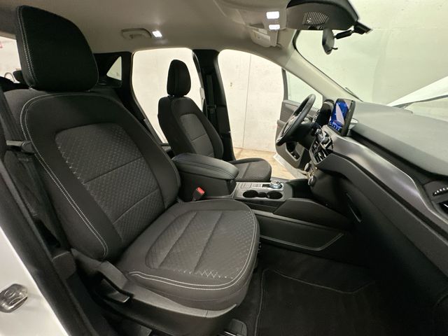 Thumbnail: 2023 Ford Escape - 25