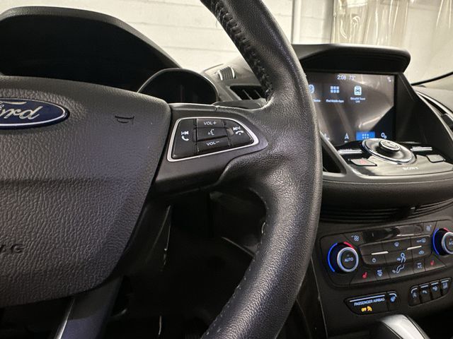 Thumbnail: 2019 Ford Escape - 20