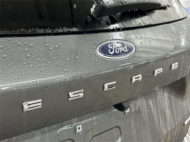 2024 Ford Escape ST-Line 31