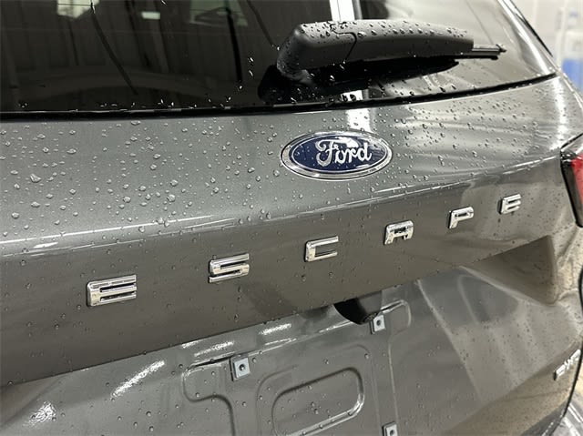 2024 Ford Escape ST-Line 31