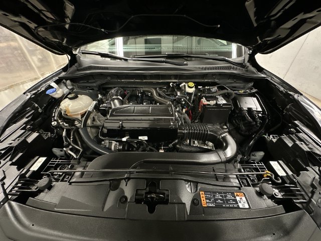Thumbnail: 2023 Ford Escape - 9