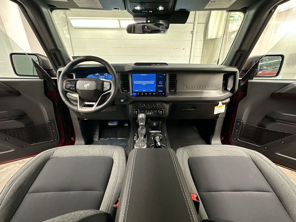 Thumbnail: 2025 Ford Bronco - 10