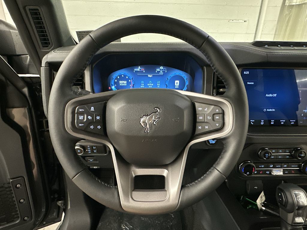 Thumbnail: 2025 Ford Bronco - 2