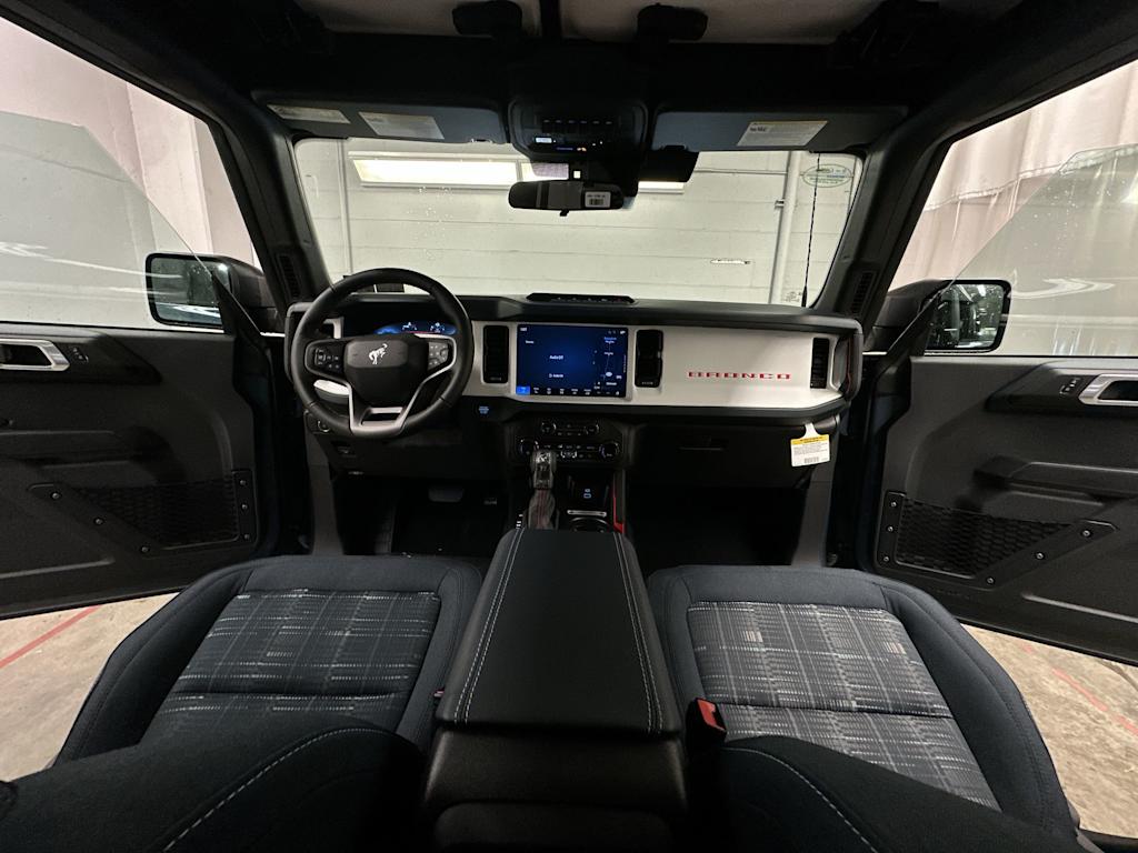 Thumbnail: 2025 Ford Bronco - 10