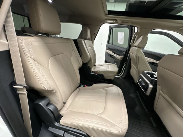Thumbnail: 2022 Ford Expedition MAX - 32