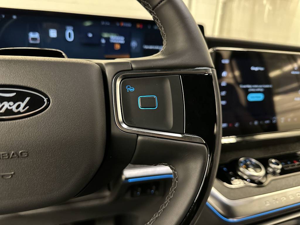 Thumbnail: 2025 Ford Expedition - 19