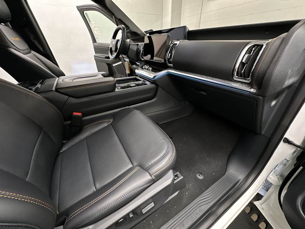 Thumbnail: 2025 Ford Expedition - 27