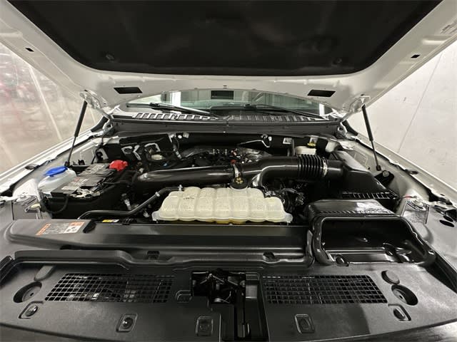 Thumbnail: 2022 Ford Expedition - 9