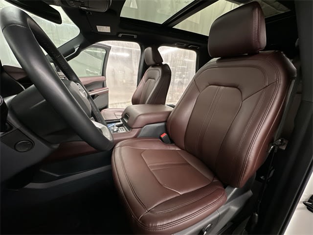 Thumbnail: 2022 Ford Expedition - 12