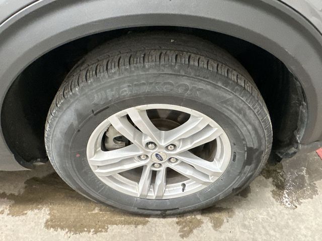 Thumbnail: 2024 Ford Explorer - 8