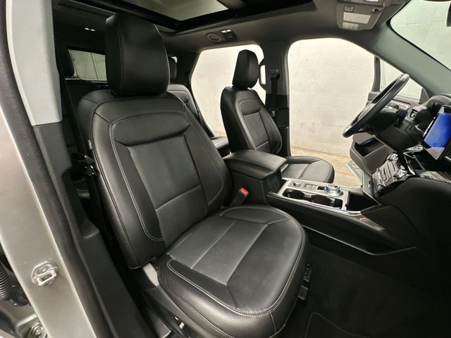 Thumbnail: 2022 Ford Explorer - 27