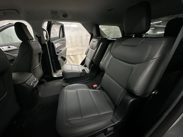 Thumbnail: 2026 Ford Explorer - 13