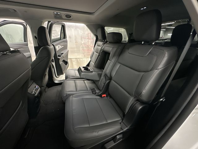 Thumbnail: 2026 Ford Explorer - 13