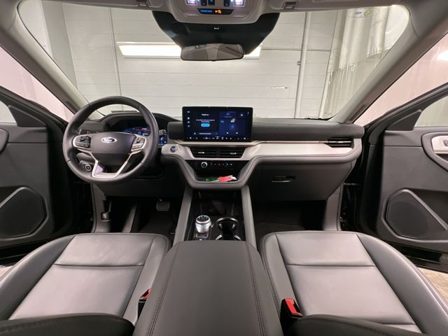 Thumbnail: 2026 Ford Explorer - 9