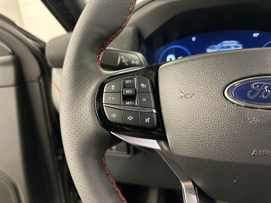 Thumbnail: 2026 Ford Explorer - 18