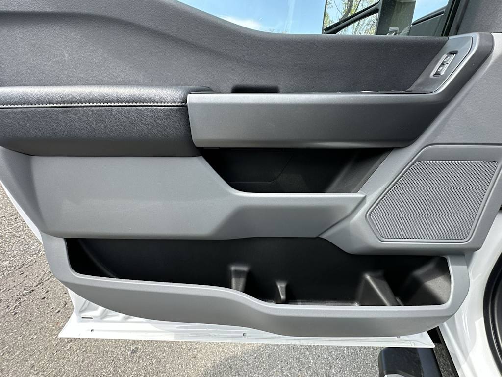 Thumbnail: 2025 Ford F-250 - 24